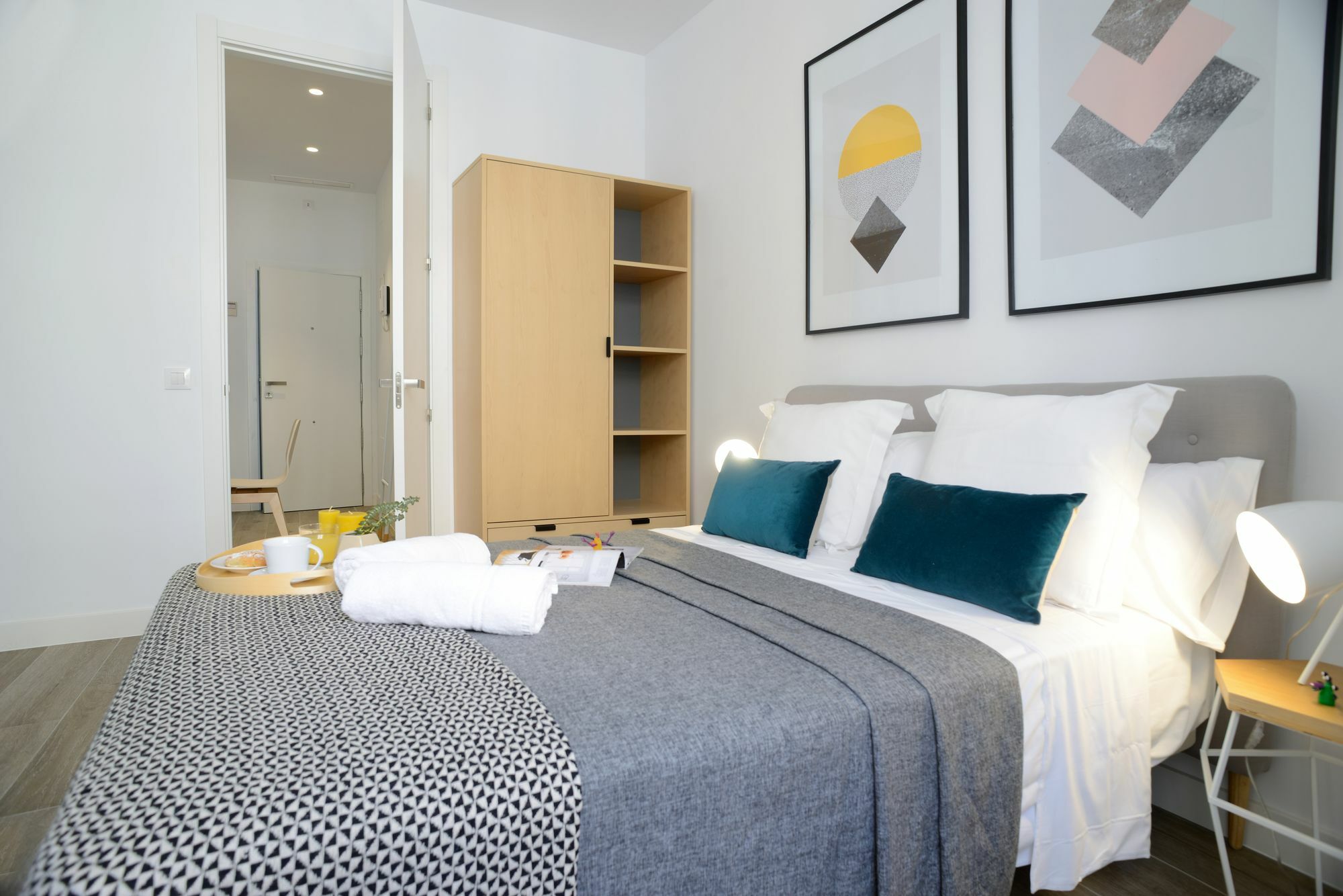 Nqn Aparts & Suites Madrid Eksteriør bilde